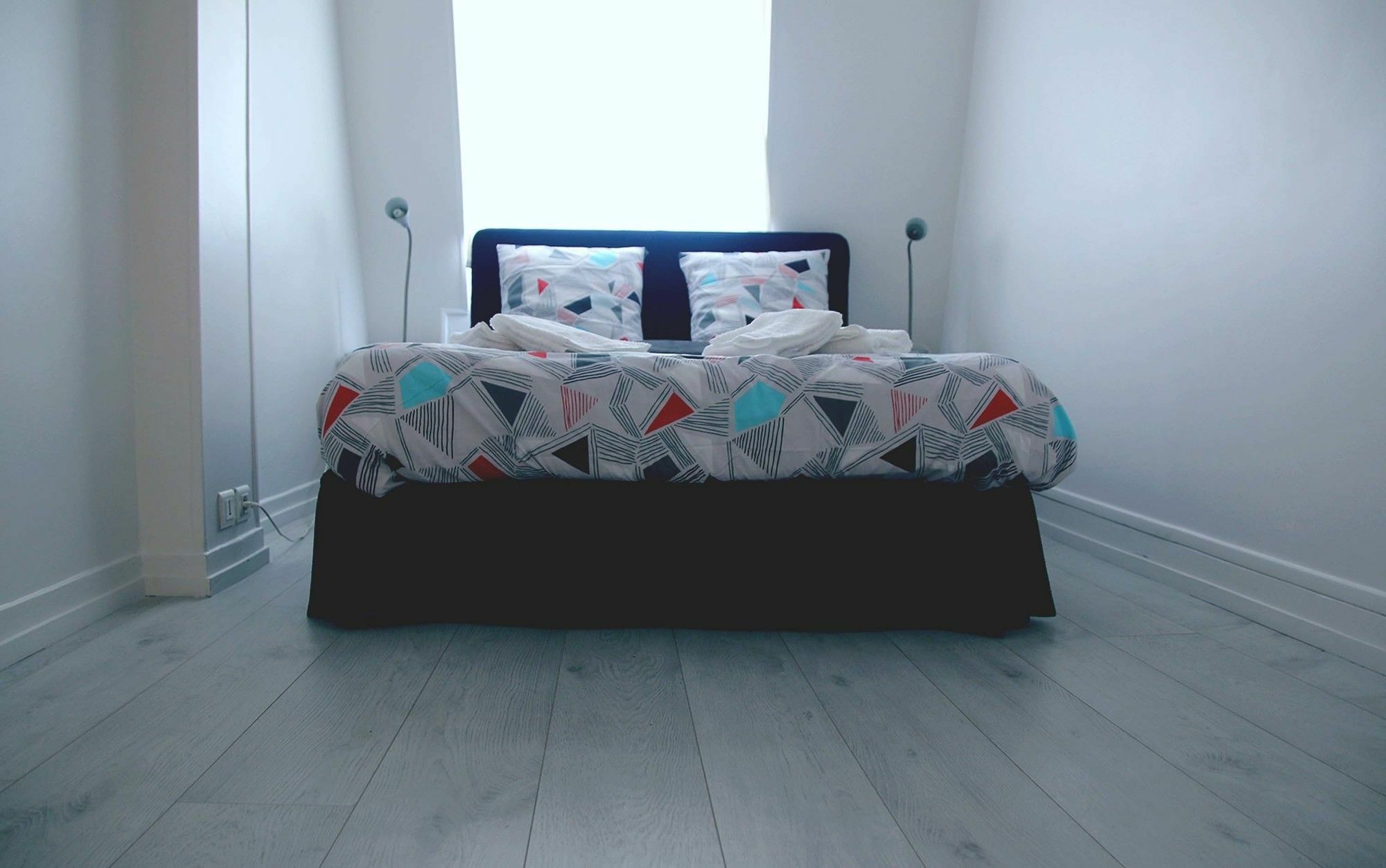 Rue De Ponthieu Central Furnished Apartment ปารีส ภายนอก รูปภาพ